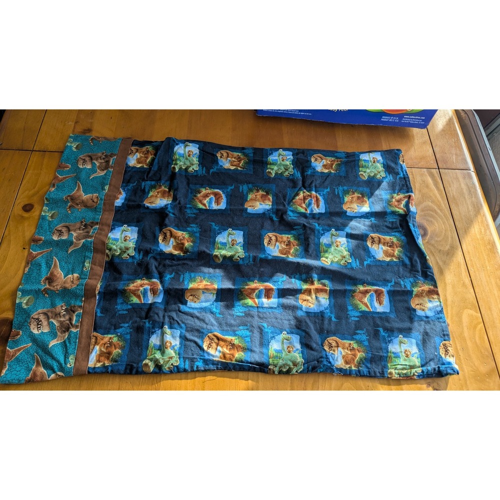Disney Pixar The Good Dinosaur Arlo Spot Butch Standard Pillowcase‎ Blue Green